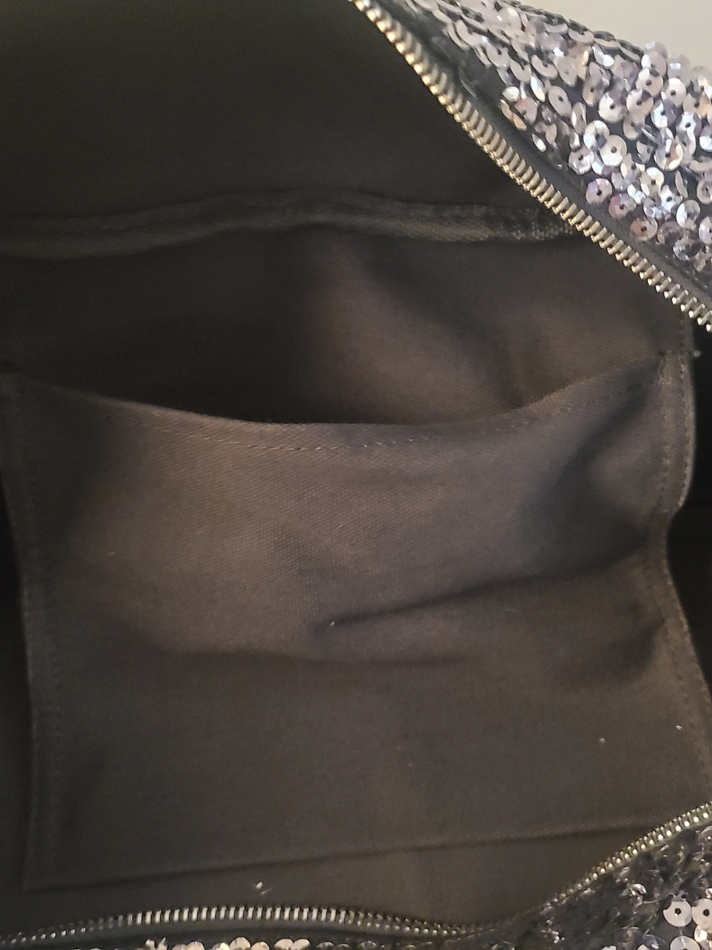 PINK Victoria's Secret Silver Sequin Weekender Bag with Black Straps - Offers - Picture 9 of 16